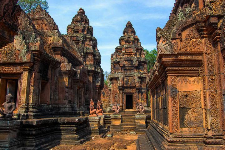 Phnom Penh To Siem Reap Tour