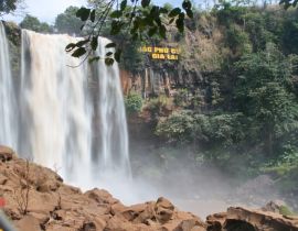 Phu Cuong waterfalls