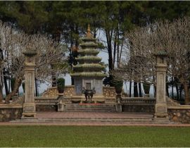 Thien Mu Pagoda