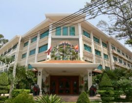 Angkor Holiday Hotel