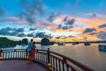 Emperor-Cruise-Ha-Long-Bay