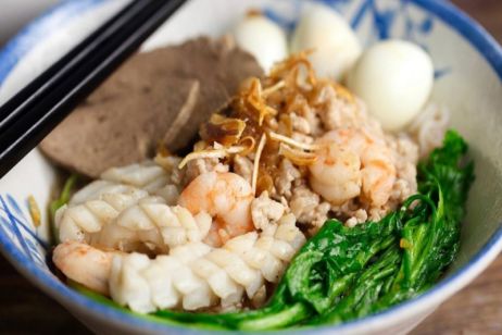 Hu Tieu Kho ( Dry Rice Noodles with Pork and Shrimp)