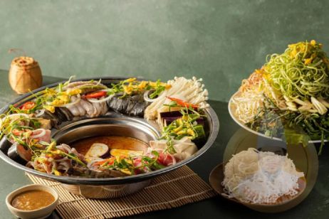 Lau Mam (Fermented Fish Hotpot)