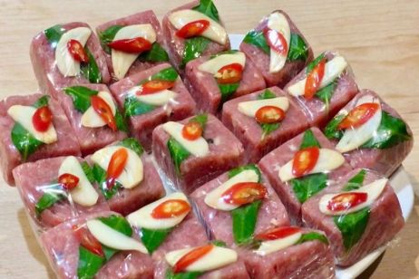 Dai Tu Fermented Pork Roll (Nem chua Dai Tu)
