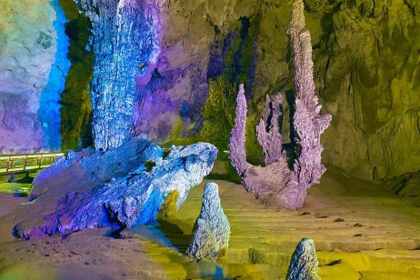 Nguom Ngao Cave