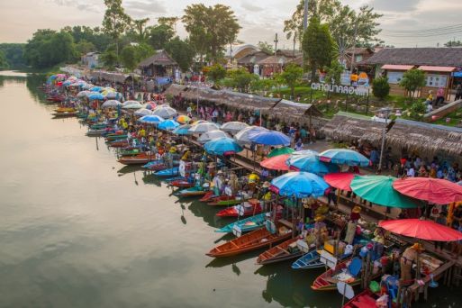 Khlong Hae Floating Market