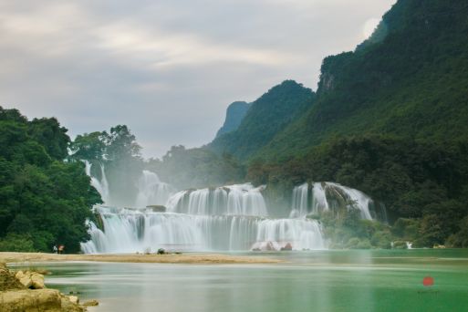 Ban Gioc Waterfalls 