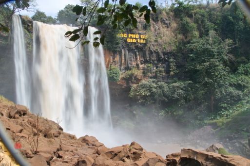 Phu Cuong waterfalls