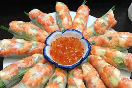 Goi Cuon Tom Thit (Fresh Spring Rolls with Shrimp and Pork)