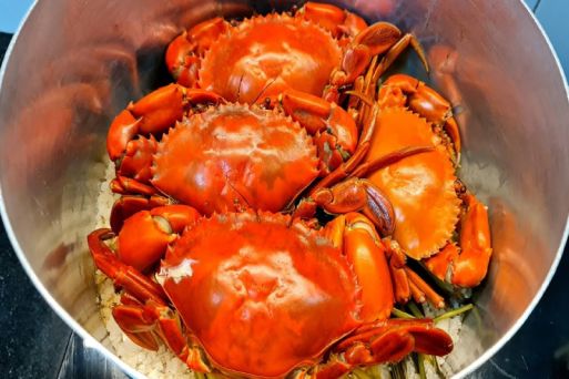 Ghe hap (Steamed flower crab)