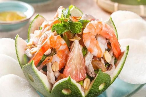 Goi la buoi (Pomelo leaf salad)