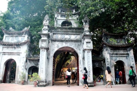 Mau Temple - sacred place of Hien City