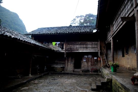 Peaceful Sung La Valley