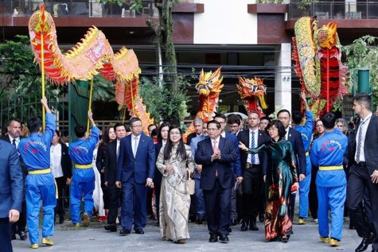 Prime Minister partakes in Viet Nam Day in Brazil