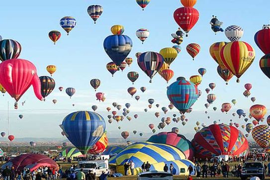 Int'l Hot Air Balloon Festival 2016 in Hue