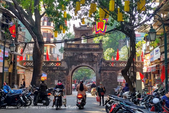 Hanoi - Halong Bay - Hanoi (Overnight At Hotel)