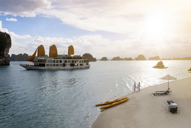 Beach-Lifestyle---Emperor-Cruise
