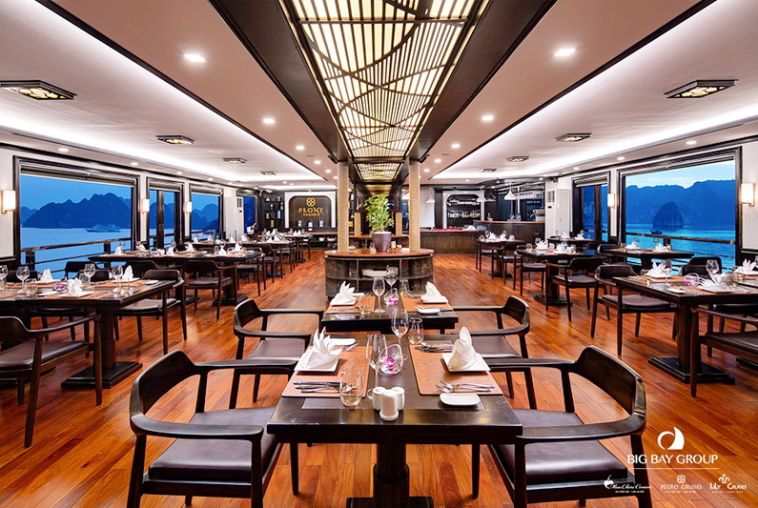 Peony-Cruise---Restaurant