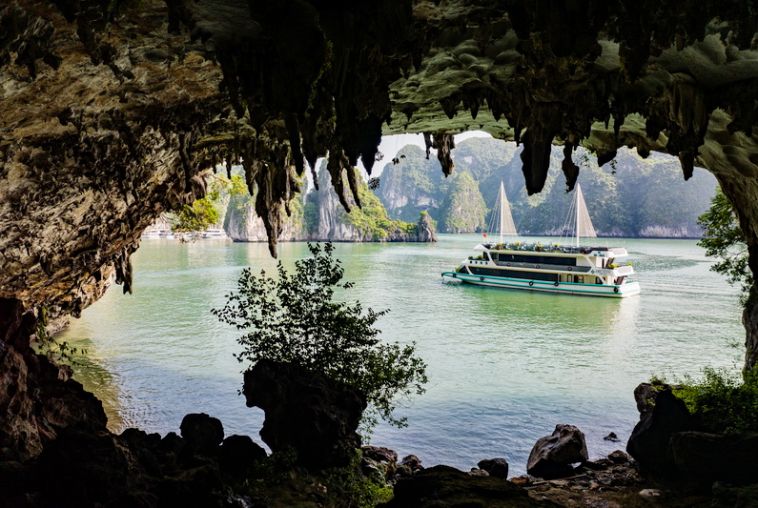 amethyst-cruise-Halong-Bay