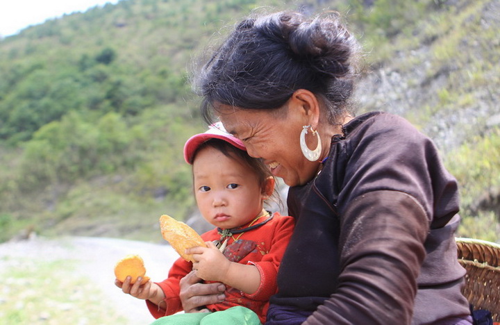 hmong people on Ta Xua peak