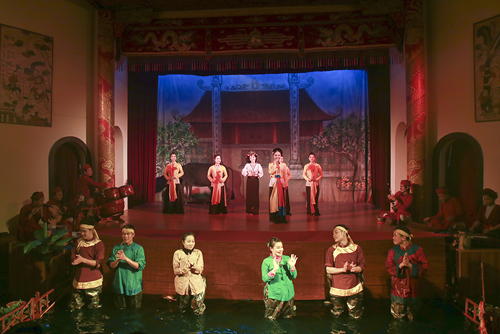 water puppet at long thanh show in hanoi